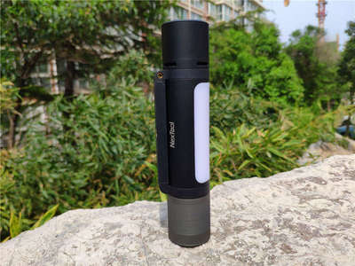 小米有品上新超值好物 一燈雙絕，12合1全能隨身手電筒&拾音燈